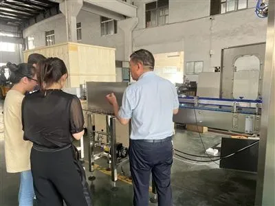 缶飲料工場の訪問と調査